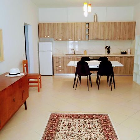 Artist S Apartment Vlorë Екстериор снимка