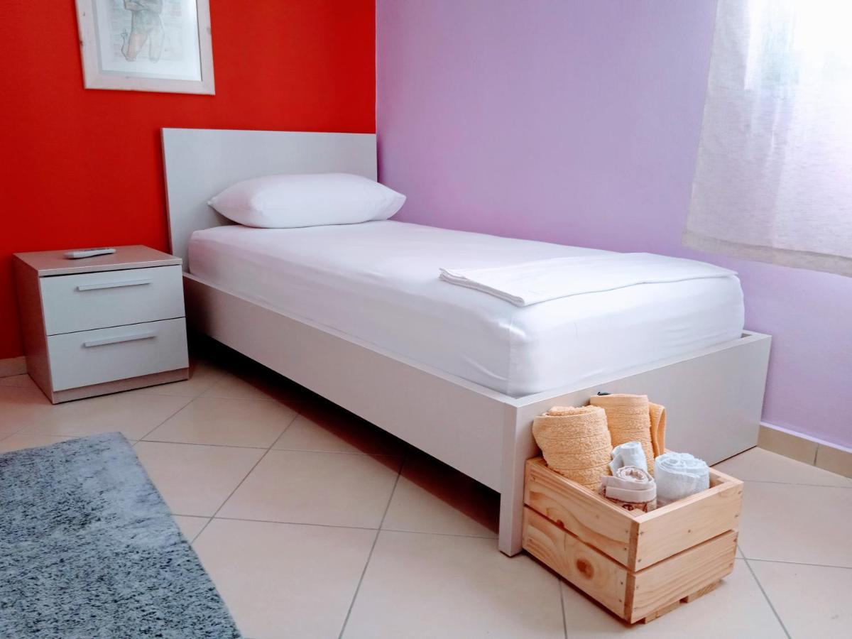 Artist S Apartment Vlorë Екстериор снимка