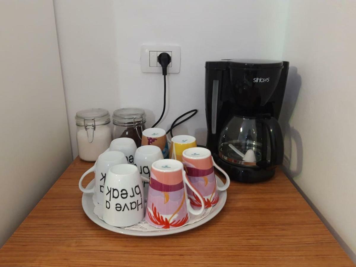 Artist S Apartment Vlorë Екстериор снимка