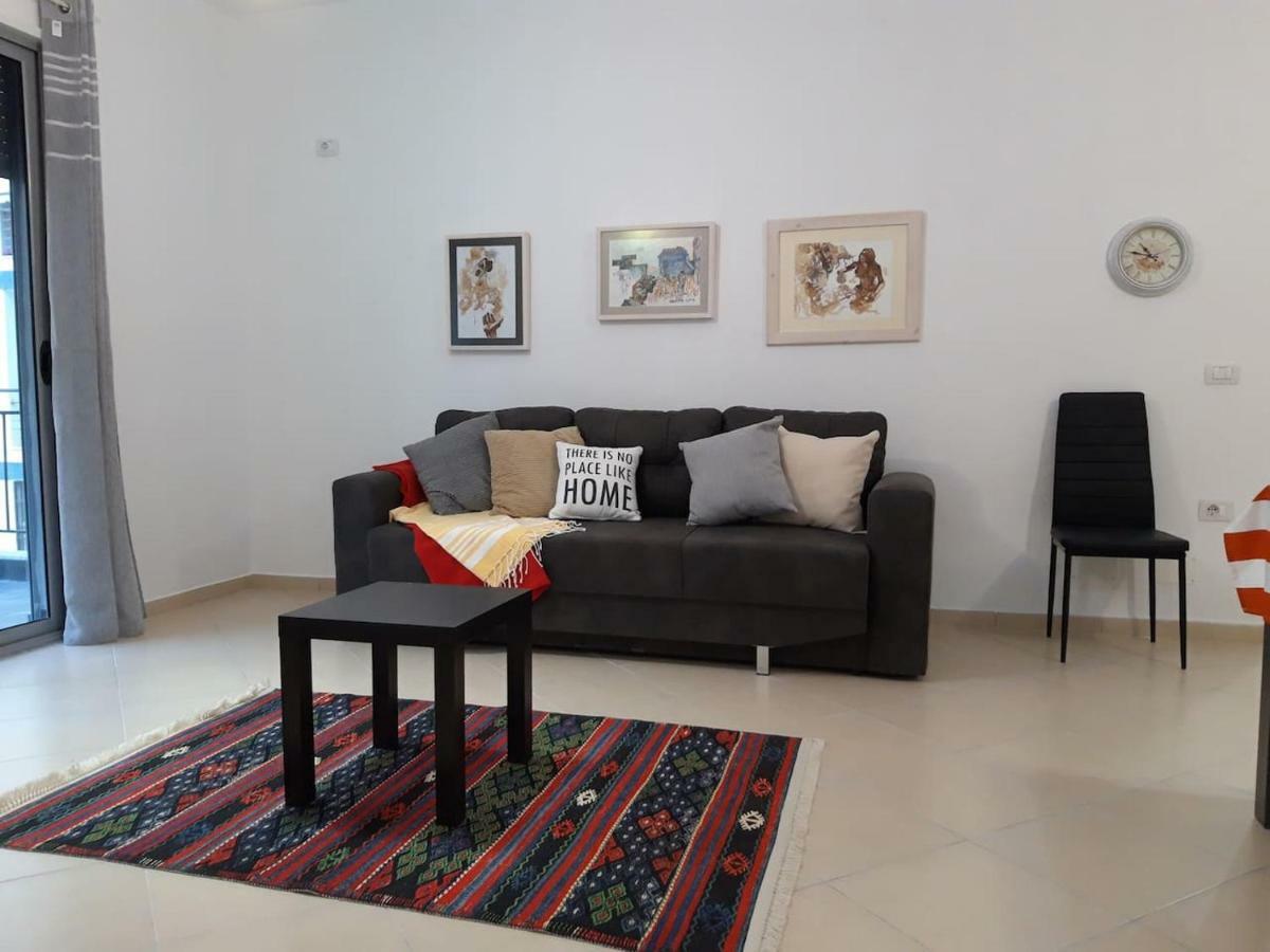 Artist S Apartment Vlorë Екстериор снимка